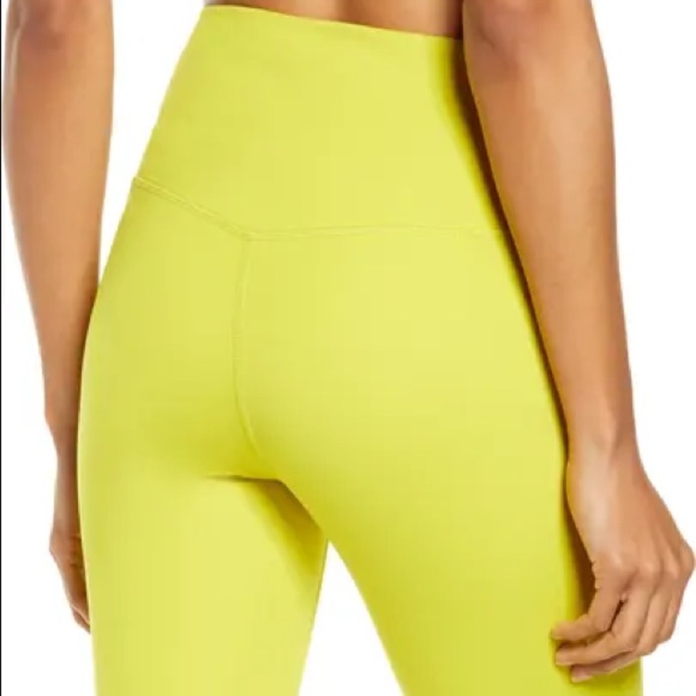 NWT Girlfriend Collective High Waist Capri Leggings